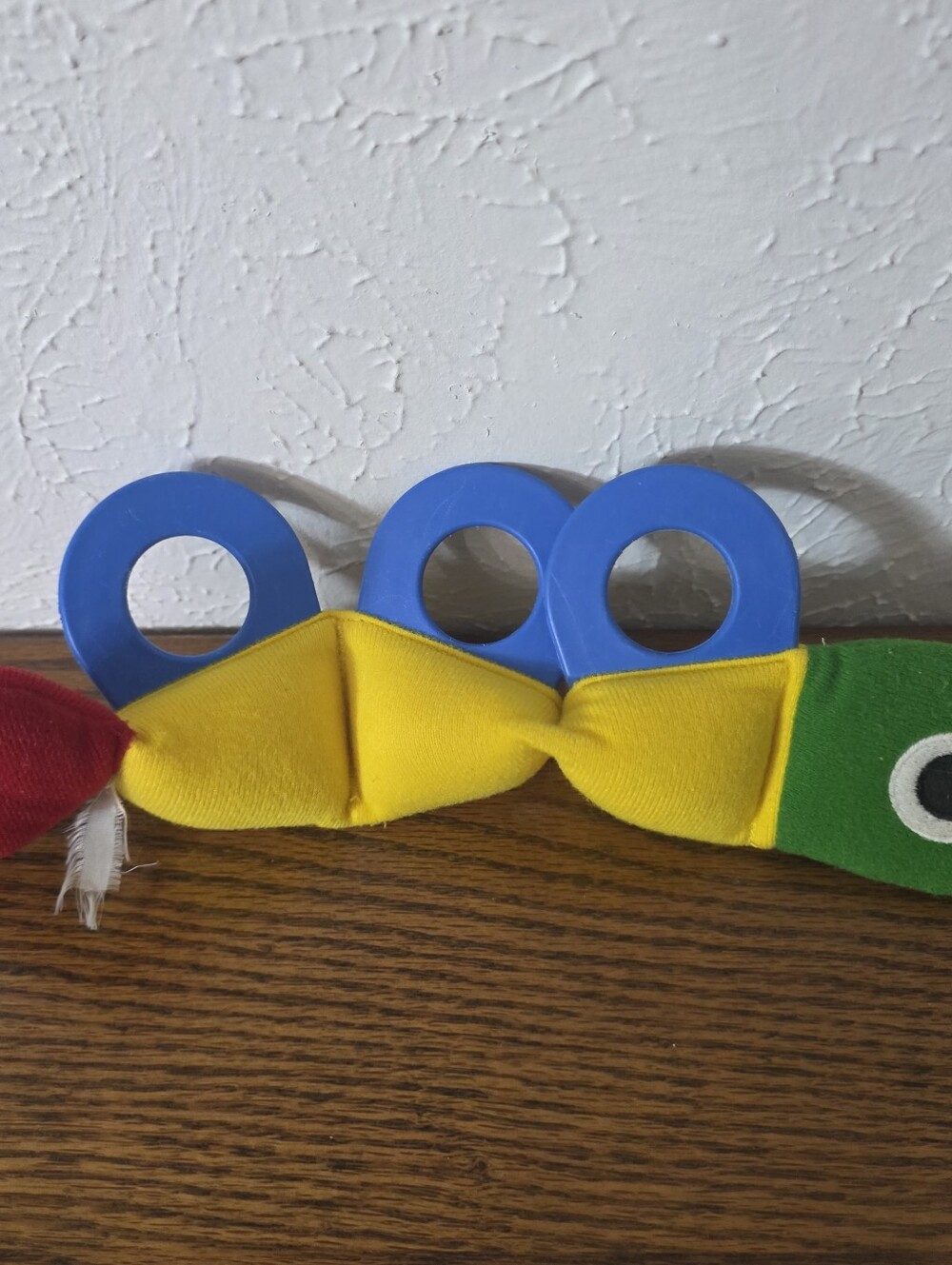Vintage 1984 Johnson & Johnson Wiggle Worm Plush Rattle Squeak Baby Toy